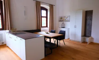 Einzigartiges Schlossapartment für Investoren