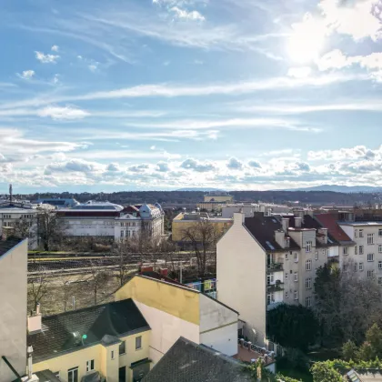 BAUGENEHMIGTER ROHDACHBODEN + 4 BESTANDSWOHNUNGEN II CA. 729m² GEWICHTETE FLÄCHE II BLICK AUF SCHÖNBRUNN II NÄHE U3 - Bild 2