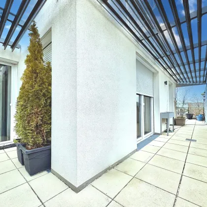 ca. 10 Gehminuten von Wien I ~118 m² Terrasse I Loggia I DG-Wohnung I Tiefgarage I Klimaanlage I Schnellbahn - Bild 3