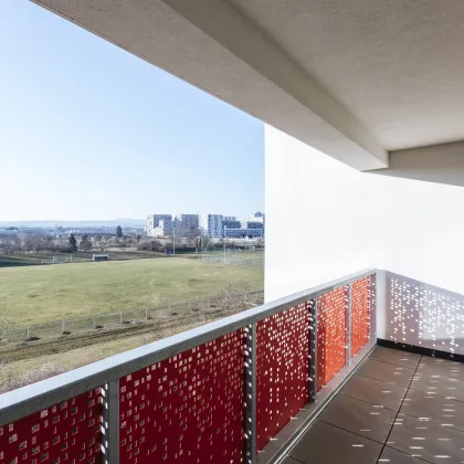 Provisionsfrei! Erstbezug - Sonnige Zwei-Zimmer-Wohnung mit Loggia! - Bild 3