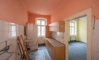 ++H7++ Sanierungsbedürftige 2-Zimmer Altbau-Wohnung, viel Potenzial!