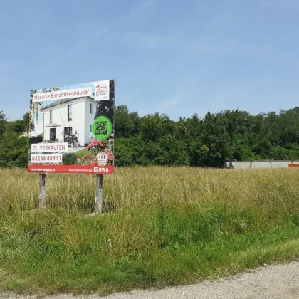 massiv gebaute Einfamilienhäuser, PROVISIONSFREI !! mit 350 bis 500m² Grundanteil - Bild 2