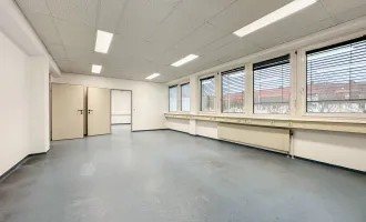 Helle Büro Räumlichkeiten mit guter Anbindung