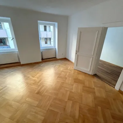 4 Zimmer-Altbauwohnung top geeignet als Büro oder Wohnung! - Bild 2