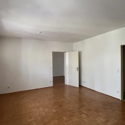 Gemütliche 2-Zimmer-Wohnung Nähe Schloss Eggenberg! Ab sofort verfügbar! - Bild 3