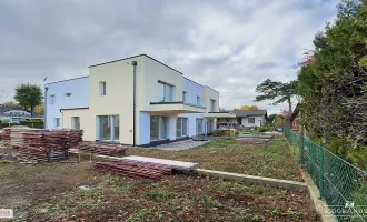 NEU! ++ ERSTBEZUG ++ SCHÜSSELFERTIG ++ 152,50 m² ++  5 ZIMMER + 2 BALKONE + TERRASSE + EIGENGARTEN + 2 PKW Stellplätze ++