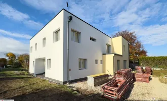 NEU! ++ NEUER KAUFPREIS ++  5 ZIMMER ++ 152,50 m² WOHNNUTZFLÄCHE + 2 BALKONE + TERRASSE + EIGENGARTEN + 2 PKW Stellplätze ++