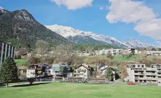 Geräumige Garconniere-ruhige Innenhoflage-toller Ausblick-mit Autoabstellplatz