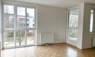 PROVISIONSFREI VOM EIGENTÜMER! SANIERUNGSBEDÜRFTIGE 2-ZIMMER-WOHNUNG MIT LOGGIA!