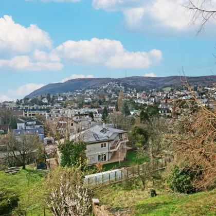 Lichtdurchflutete Altbau-Stilwohnung mit Panoramablick Richtung Kahlenberg - Balkon möglich! - Bild 2