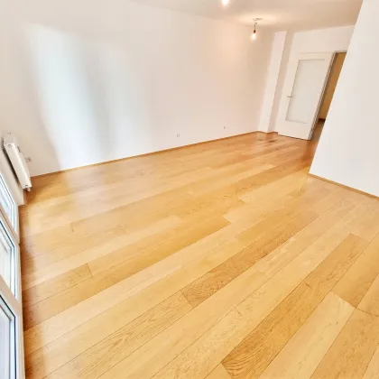 Nicht zögern - Reduzierter Preis! Perfekte 3-Zimmer Wohnung mit Loggia! Südwest-Ausrichtung mit viel Grün! Garagenplatz inbegriffen + Ideale Aufteilung + Fairer Preis + Tolle Infrastruktur! - Bild 2