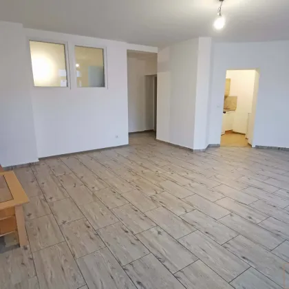 DB IMMOBILIEN | Barrierefreies 2 Zimmer Geschäftslokal / Büro in ruhiger Seitengasse der Brucker Fußgänger Zone zu mieten! - Bild 2