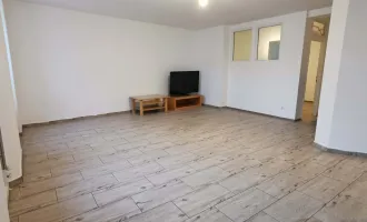 DB IMMOBILIEN | Barrierefreies 2 Zimmer Geschäftslokal / Büro in ruhiger Seitengasse der Brucker Fußgänger Zone zu mieten!