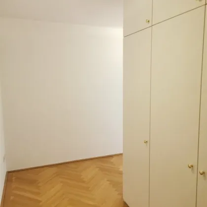 neuwertige 4 Zimmer Wohnung mit Balkon - Bild 2