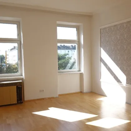 Sanierungsbedürftige, sonnige 46,11 m² im Altbau, 3. Liftstock westseitig, weiter Blick! - Bild 2