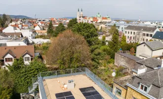 Moderne neuwertige Stadtvilla in zentraler Lage Klosterneuburg I Naturpool I Doppelgarage I Fernsicht + Blick Stift Klosterneuburg