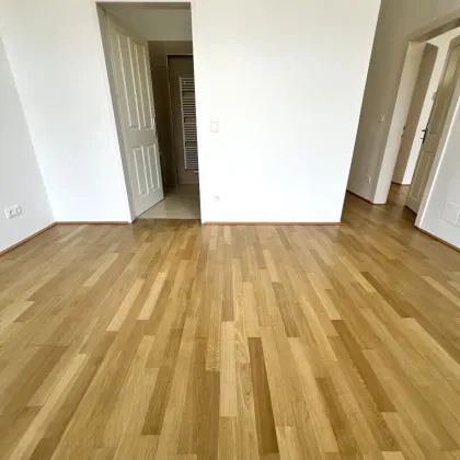 59m² Altbauwohnung: 2 Zimmer, Einbauküche & Aufzug für 279.000 € - Bild 3