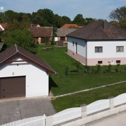 Ruhige Lage - Einfamilienhaus, top gepflegt, mit großem Garten, Wintergarten und Garage - Bild 2