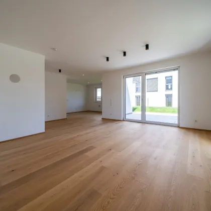 *NEU* Einfamilienhaus mit 283 qm Rasenfläche! - Bild 2