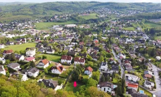 Zwei zentrumsnahe Baugrundstücke in ruhiger Waldrandlage