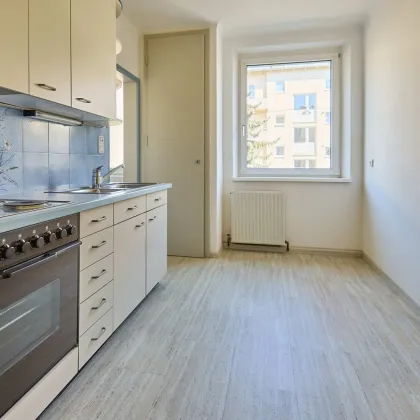 Helle und ruhige 2 Zi-Wohnung mit Balkon in Linz/Urfahr zu verkaufen - Bild 3