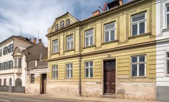 Langenloiser Straße 47- Grundstück aus Familienbesitz mit Garten und Weingarten (zwei Einheiten)