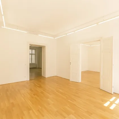 SCHLEIFMÜHLGASSE - 4 ZIMMER BÜRO IN ATEMBERAUBENDEM STILALTBAU ZU VERMIETEN - Bild 2