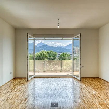 226 Immobilien: DIESER AUSBLICK! 3-Zi-Dachgeschosswohnung mit Südbalkon / optional TG-AP in Innsbruck-Arzl - Bild 2