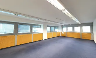 707m² großes Büro mit 19 Räumen in der Operngasse