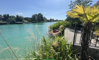 RUHIGES WOHNEN DIREKT AM WASSER! Bungalow mit Blick ins Grüne & direktem Badezugang! Erholung pur! Möbliert!