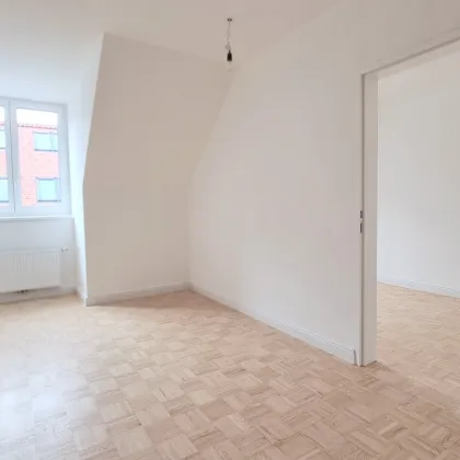 Kaufpreissenkung & GRATIS Goodie! Entdecken Sie die charmante Altbau-Oase im Dachgeschoß! - Bild 2