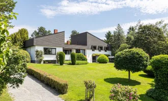 WOHNJUWEL DER EXTRAKLASSE - ARCHITEKTEN-VILLA MIT PARKÄHNLICHEM GARTEN, WEITBLICK UND PRIVATSPHÄRE