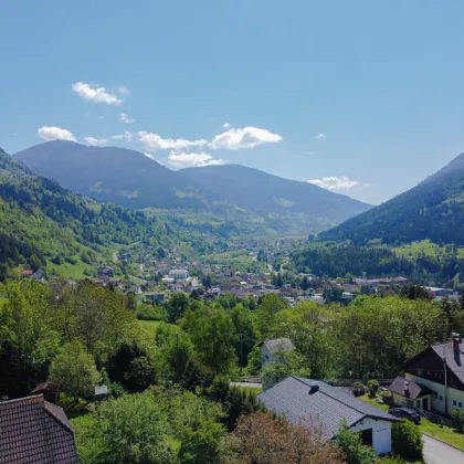 EINE INVESTITION IN BESONDERE LEBENSQUALITÄT! WOHNHAUS MIT FANTASTISCHEM AUSBLICK UND ANGEBAUTER TISCHLEREI SOWIE NEBENGEBÄUDE IN WUNDERSCHÖNER NATURLAGE OBERHALB VON RADENTHEIN! - Bild 2