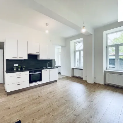 Moderne 3 Zimmer Wohnung im Altbau | Renoviert | Balkonzubau möglich | Nahe U3 Station und Meiselmarkt - Bild 2