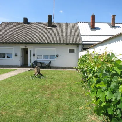 GEPFLEGTES EINFAMILIENHAUS  in idyllischer Lage mit Nebengebäude  -  nur 219.000,00 €! - Bild 2