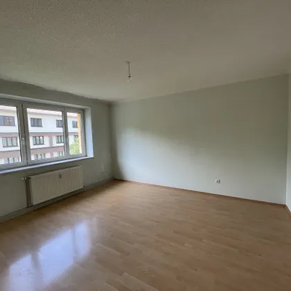 Wunderschöne 2 Zimmerwohnung im sanierten Wohnhaus! - Bild 2