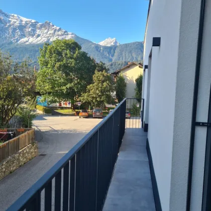 EXKLUSIVE 3-ZIMMERWOHNUNG IN WATTENS MIT BALKON UND TERRASSE - Bild 3