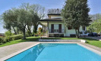 Traumhaftes Anwesen in Ponti sul Mincio - Luxusvilla mit Pool und Garage - Jetzt sichern