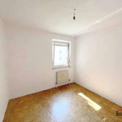 Graz-Straßgang - helle 3-Zimmerwohnung mit Loggia! - Bild 3