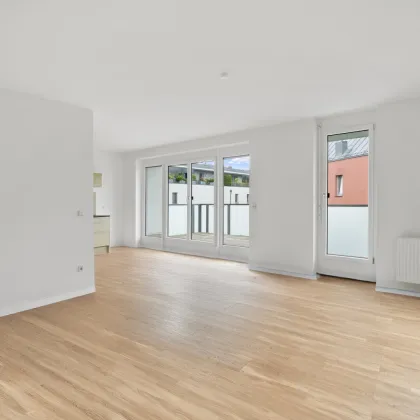 Großzügige 5-Zimmer Wohnung mit Grünblick und Terrasse - Bild 3