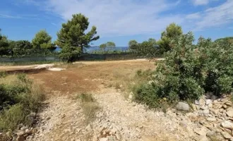 Traumhaftes Baugrundstück mit Meerblick in Peroj, Kroatien - Jetzt für 135.000 € sichern!