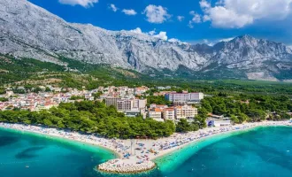 Zwei beachfront Hotels in Kroatien, Baska Voda