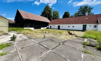 6 Minuten nach Geras - gut erhalten und teils renovierter Vierkanthof - großes Grundstück 2601m² - Brunnen am Grund