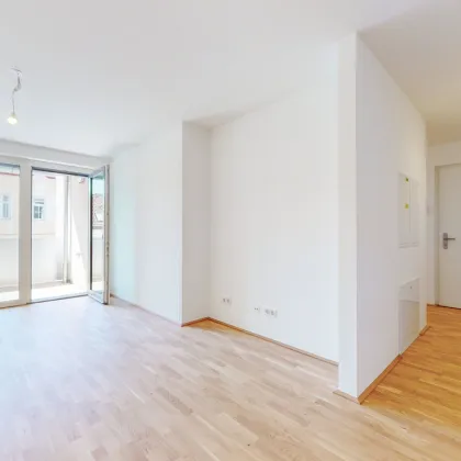 AIRBNB MÖGLICH | NEU ERRICHTETE 3-ZIMMERWOHNUNG MIT OPTIMALER ANBINDUNG & KFZ-GARAGENPLATZ - Bild 2