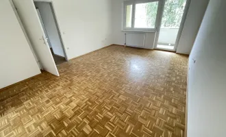 Licht durchflutete 3 Zimmerwohnung mit sonnigem Balkon!