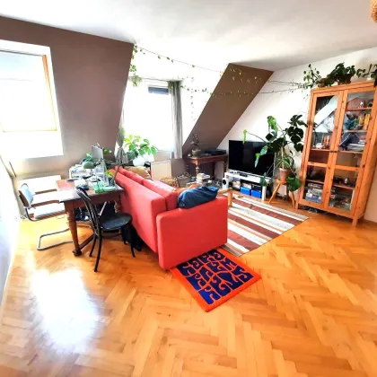 Nicht alltägliche DG-Wohnung mit traumhafter Dachterrasse inmitten der pulsierenden Großstadt - Bild 2