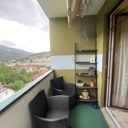 Mürzzuschlag: Ihr neues Zuhause! gut aufgeteilte 3 Zimmer Wohnung mit Loggia und Garage! - Bild 3