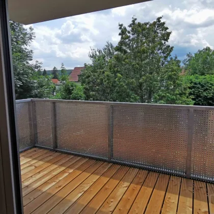 DB IMMOBILIEN | Erstbezug! BARRIEREFREIE 3 Zimmer Wohnung mit Balkon und eigenem Gartenabteil! - Bild 2