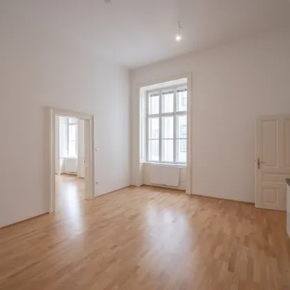 * ruhige 2,5 Zimmer Altbauwohnung mit praktischem Grundriss in bester Lage! * ab sofort * Innenstadt / Salzgries * - Bild 2