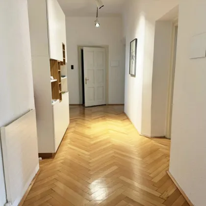 150 m² - Altbau-Wohnung in Saggen (als Ordination vermietet) - Bild 2